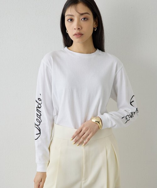Whim Gazette(ウィムガゼット)の「スリーブロゴロングTシャツ(Tシャツ/カットソー・レディース・オフホワイト/ライトグレー・FREE)」の1枚目の写真