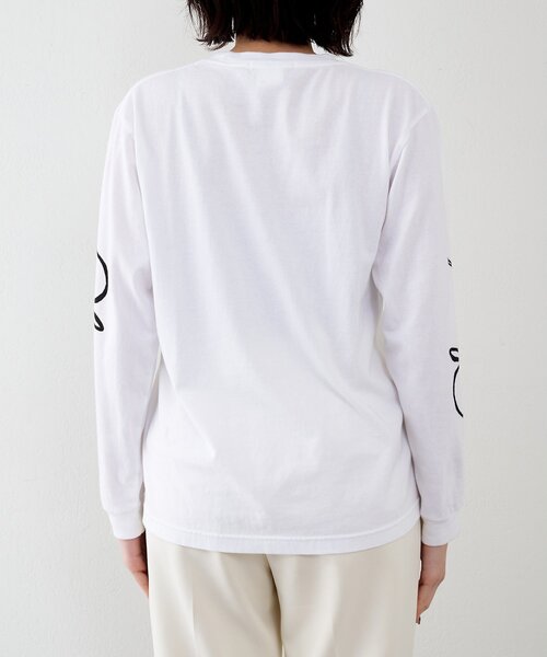 Whim Gazette(ウィムガゼット)の「スリーブロゴロングTシャツ(Tシャツ/カットソー・レディース・オフホワイト/ライトグレー・FREE)」の11枚目の写真