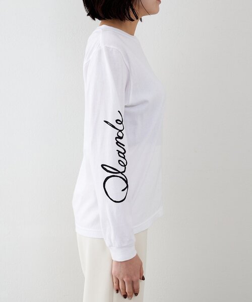 Whim Gazette(ウィムガゼット)の「スリーブロゴロングTシャツ(Tシャツ/カットソー・レディース・オフホワイト/ライトグレー・FREE)」の10枚目の写真