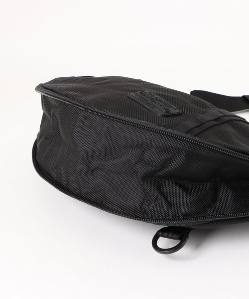 GOODSPEED equipment(グットスピードイクイップメント)の「Banana Bag(ボディバッグ/ウエストポーチ・メンズ・オレンジ/ブラック/オフホワイト・ONE SIZE)」の10枚目の写真