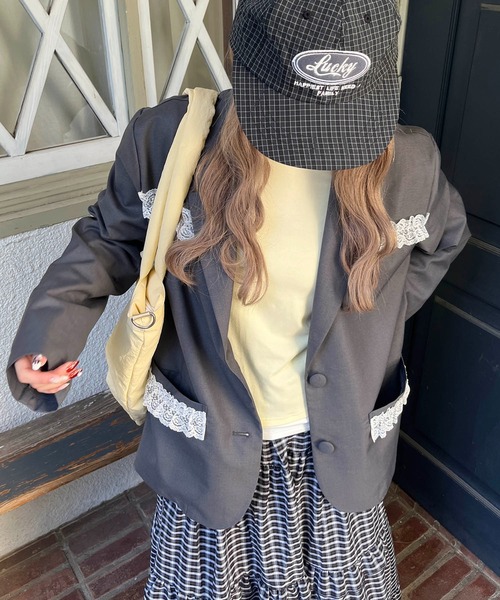 WC（ダブル シー）の「レースポイントオーバージャケット（テーラードジャケット・レディース・グレー/ブラック・FREE）」の2枚目の写真