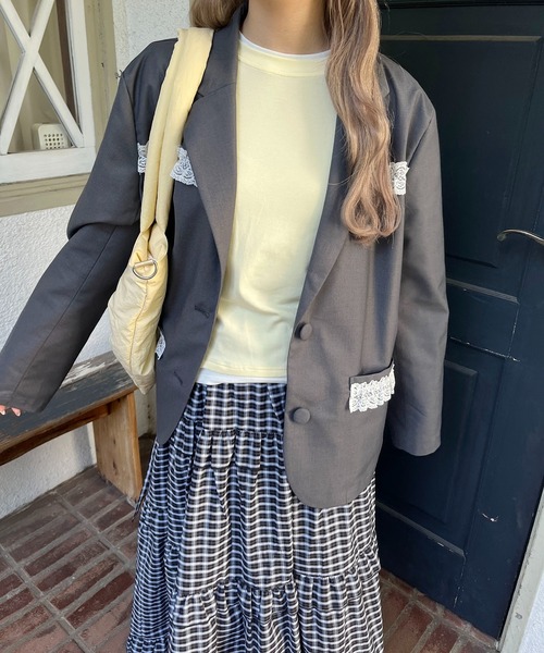 WC（ダブル シー）の「レースポイントオーバージャケット（テーラードジャケット・レディース・グレー/ブラック・FREE）」の4枚目の写真