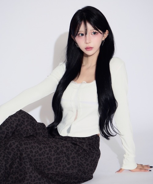 tinkerend(ティンカーエンド)の「Cross Whisper Lace Top / クロスウィスパーレーストップ(Tシャツ/カットソー・レディース・ブラック/ホワイト・FREE)」の1枚目の写真