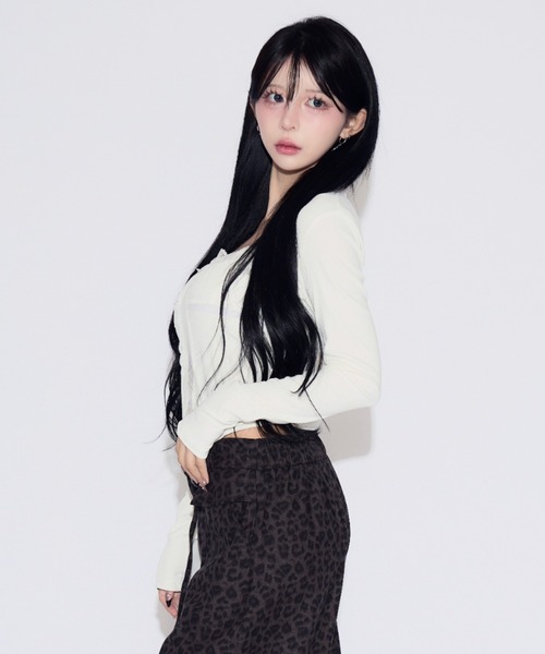 tinkerend(ティンカーエンド)の「Cross Whisper Lace Top / クロスウィスパーレーストップ(Tシャツ/カットソー・レディース・ブラック/ホワイト・FREE)」の6枚目の写真