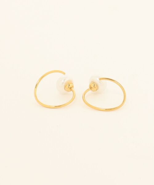 Jolie Toujours(ジョリトゥジュール)の「【汗や水に強い】〈ステンレス〉淡水パールダブルサークルピアス(ピアス(両耳用)・レディース・ゴールド/シルバー・FREE)」の3枚目の写真