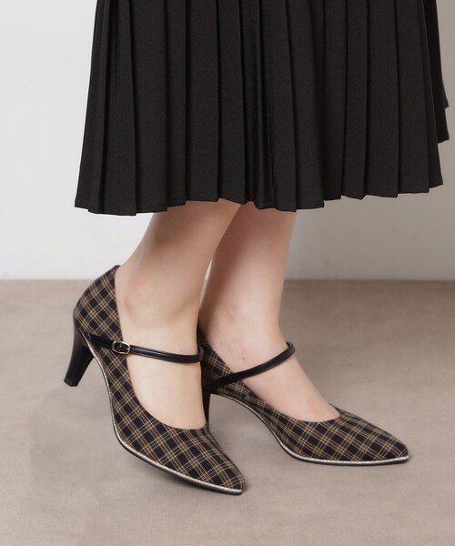 ESPERANZA(エスペランサ)の「ラメパイピングストラップパンプス(パンプス・レディース・グレー系2/アイボリー系2/ブラウン系8/ブラック系2・23.0cm/22.5cm/24.5cm/24.0cm/23.5cm)」の14枚目の写真