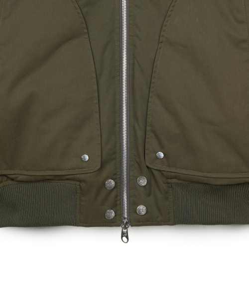IDWS(アイドンワナセル)の「Circle Shirring Logo Ma-1 Khaki(ブルゾン・レディース・その他・0/2/1)」の5枚目の写真