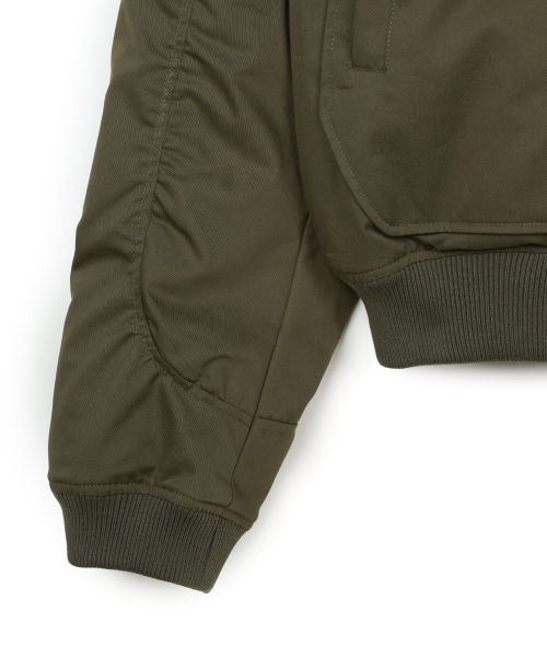 IDWS(アイドンワナセル)の「Circle Shirring Logo Ma-1 Khaki(ブルゾン・レディース・その他・0/2/1)」の6枚目の写真
