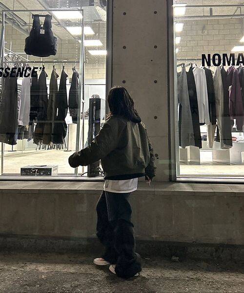 IDWS(アイドンワナセル)の「Circle Shirring Logo Ma-1 Khaki(ブルゾン・レディース・その他・0/2/1)」の14枚目の写真