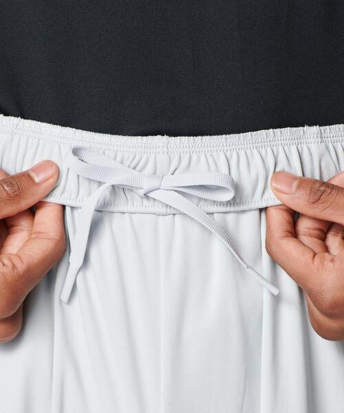 UNDER ARMOUR(アンダーアーマー)の「UAテック ワードマーク ショーツ(トレーニング/メンズ)(その他パンツ・メンズ・グレー・L/M/XL/S/3XL/2XL)」の5枚目の写真