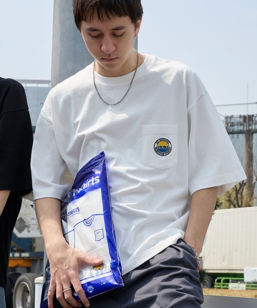 ddp(ディーディーピー)の「ddp/ディーディーピー 別注 2パック ロゴ刺繍 ルーズ 半袖Tシャツ(Tシャツ/カットソー・メンズ・ブラック×ブラック/ブラック×ホワイト/ホワイト×ホワイト/ホワイト×ブラック・L/M)」の15枚目の写真