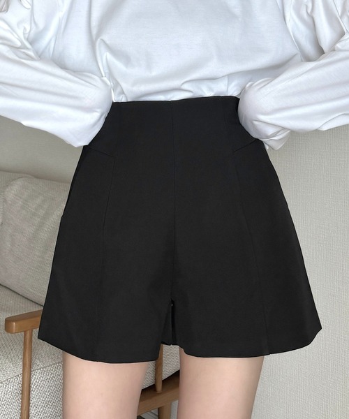 Cham.(チャム)の「シンプルショートパンツ(その他パンツ・レディース・ブラウン/ブラック・M/L)」の2枚目の写真