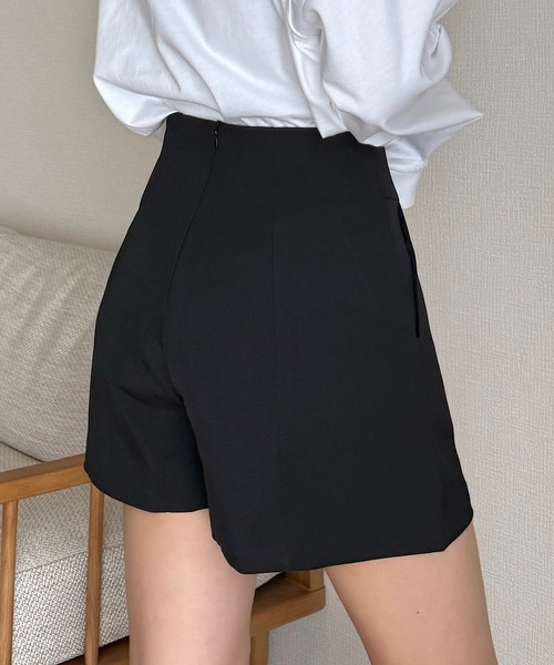 Cham.(チャム)の「シンプルショートパンツ(その他パンツ・レディース・ブラウン/ブラック・M/L)」の10枚目の写真
