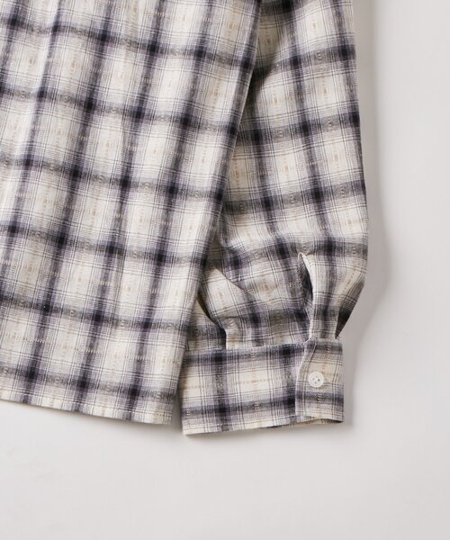 WHO'S WHO gallery（フーズフーギャラリー）の「KOOKY'Nハトメチェックシャツ（シャツ/ブラウス・メンズ・ブラック/アイボリー・FREE）」の4枚目の写真