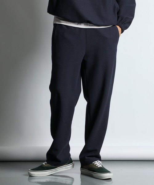 The DUFFER of ST.GEORGE(ザダファーオブセントジョージ)の「KNIT-LIKE RUSSELL EASY STRAIGHT PANTS:セットアップ対応 ニットライク ラッセル イージー ストレートパンツ(スウェットパンツ・メンズ・ネイビー/ライトブルー・X-LARGE/LARGE/MEDIUM/SMALL)」の5枚目の写真