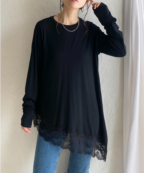 She's Closet(シーズクローゼット)の「アシンメトリー 裾レース ドッキング ロンT レイヤードインナー トップス(Tシャツ/カットソー・レディース・ホワイト/ブラック・FREE)」の2枚目の写真