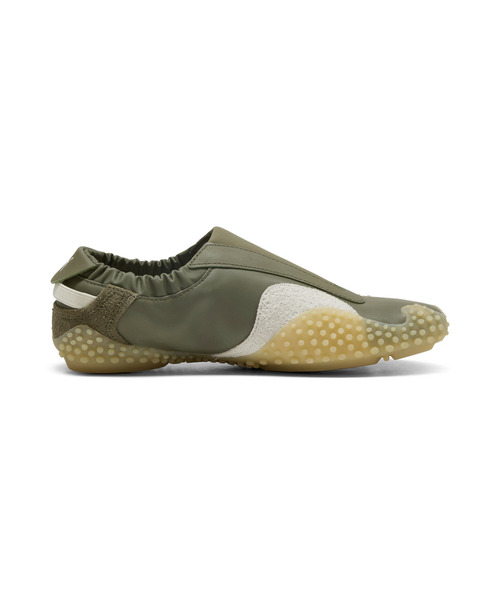 PUMA(プーマ)の「PUMA プーマ ウィメンズ モストロ ムーブ スニーカー(スニーカー・レディース・モスグリーン/ホワイト系その他/ブラック×ホワイト・25.0cm/23.0cm/22.5cm/23.5cm/24.5cm/24.0cm/25.5cm/22.0cm)」の4枚目の写真