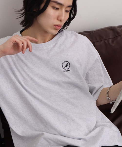 KANGOL（カンゴール）の「【KANGOL/カンゴール】別注 ワンポイント刺繍 半袖Tシャツ（Tシャツ/カットソー・メンズ・ベージュ/ホワイト系1/ホワイト系その他2/ブラック/グレー系その他/グレー系その他2/グレー/グリーン系1/ベージュ系1/ライトグレー系1/ブラック系1/グレー系1/ネイビー系1/グリーン/ライトグレー/ホワイト系その他/ホワイト/ネイビー・XL/L/M/S）」の12枚目の写真