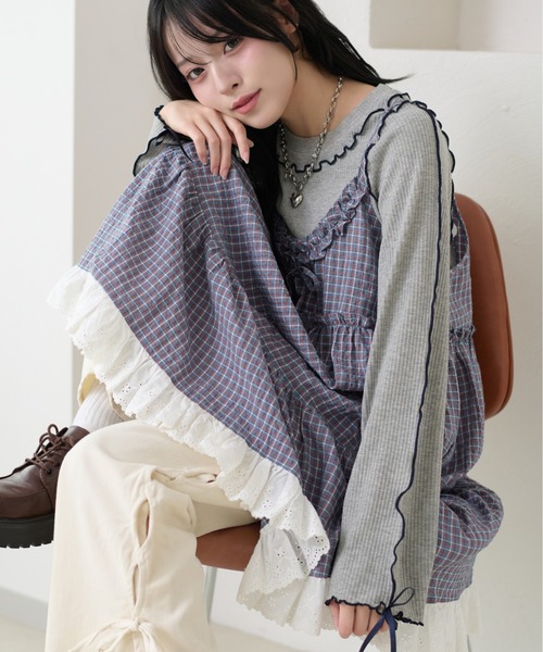 kutir（クティール）の「メローリボントップス（Tシャツ/カットソー・レディース・ネイビー/グレー/オフホワイト/レッド/ブラック/アイボリー・FREE）」の4枚目の写真