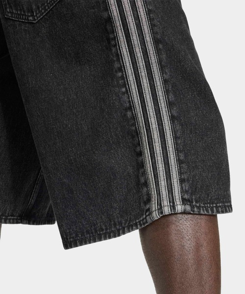 adidas(アディダス)の「adidas/アディダス サイドラインデニムハーフパンツ ジーパン ジーンズ ショートパンツ ショーツ 2026年 夏 夏服(デニムパンツ・メンズ・ブラック/ブルー・32inch/30inch/28inch/34inch/36inch)」の16枚目の写真