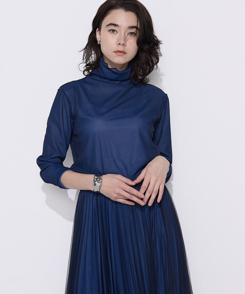 COMME CA（コムサ）の「〔 Sサイズ 〕 ソフトチュール×ウーリー分繊トリコット広巾 プルオーバー（Tシャツ/カットソー・レディース・チャコール・5号）」の2枚目の写真