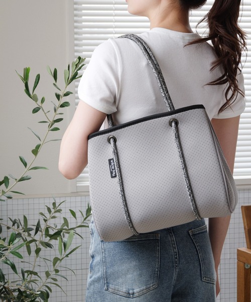 Willow Bay(ウィローベイ)の「【Willow Bay】ウィローベイ DAYDREAMER WITH ZIP CLOSURE MINI トートバッグ(トートバッグ・レディース・ラベンダー/ブラック系1/ブラウン/ピンク/ブラック系2/グレー・FREE)」の3枚目の写真