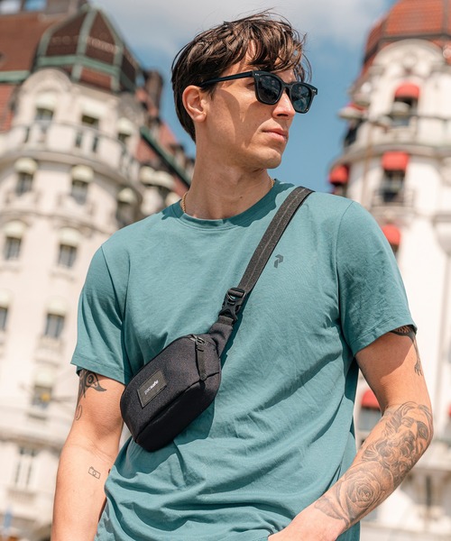 pacsafe(パックセーフ)の「pacsafe/パックセーフ GO Micro Sling/マイクロスリング(ボディバッグ/ウエストポーチ・メンズ・グレー/ブラック・FREE)」の17枚目の写真