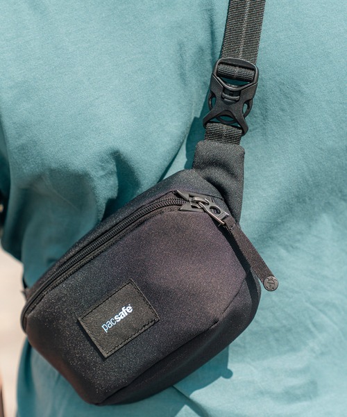 pacsafe(パックセーフ)の「pacsafe/パックセーフ GO Micro Sling/マイクロスリング(ボディバッグ/ウエストポーチ・メンズ・グレー/ブラック・FREE)」の18枚目の写真