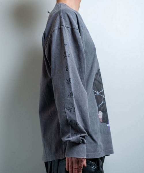 BACKSTAGE PASS(バックステージパス)の「【黒野京×BACKSTAGE PASS コラボ】BARBED ピグメント加工 オーバーサイズ ロンT(Tシャツ/カットソー・メンズ・ライトグレー/ブラック/ダークグレー・FREE)」の13枚目の写真