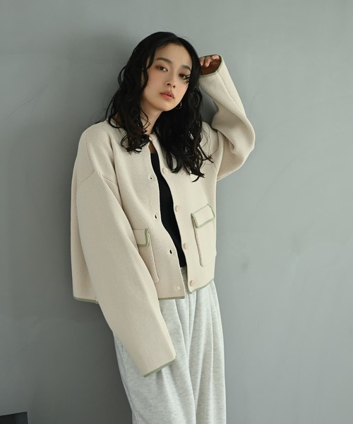 STYLE DELI(スタイルデリ)の「【BLK001】配色クルーネックカーディガン(カーディガン/ボレロ・レディース・チャコール/アイボリー・FREE)」の13枚目の写真