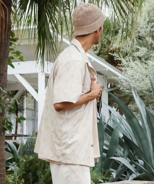 Kahiko（カヒコ）の「【Kahiko】SURF＆Palms アンダーセンMEN'S開襟シャツ（シャツ/ブラウス・メンズ・ベージュ/チャコール/ブルー・FREE）」の8枚目の写真