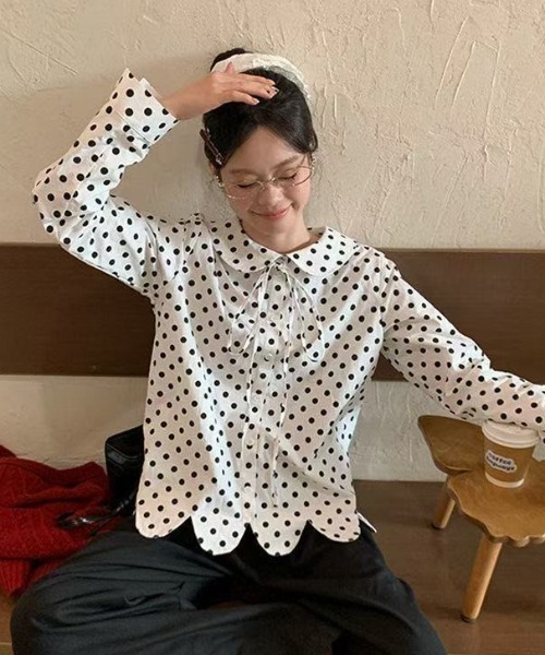 Achic(アシック)の「ガーリーレトロ ドット柄長袖シャツ(シャツ/ブラウス・レディース・ホワイト・M)」の8枚目の写真