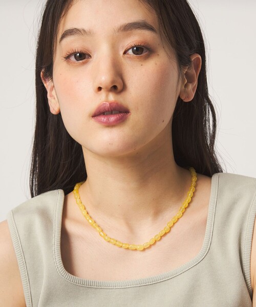 green label relaxing(グリーンレーベルリラクシング)の「カラー ネックレス(ネックレス・レディース・イエロー/レッド・FREE)」の9枚目の写真