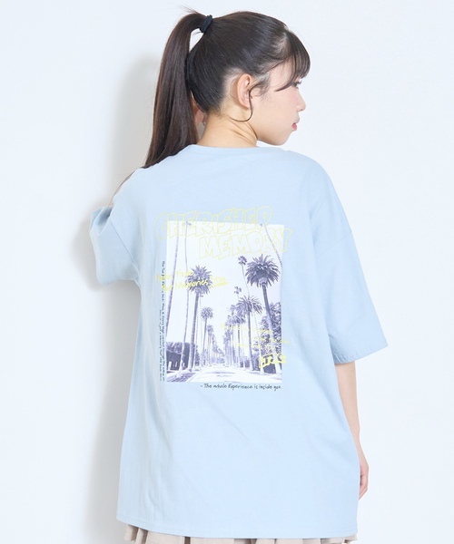 LOVETOXIC（ラブトキシック）の「【綿100%】バックフォトルーズ半袖T（Tシャツ/カットソー・キッズ・チャコール/オフホワイト/サックスブルー/イエロー・M:150cm/S:140cm/L:160cm/130cm）」の4枚目の写真