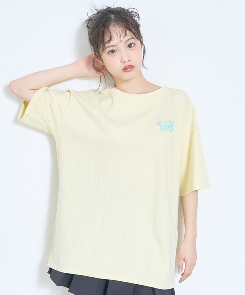 LOVETOXIC（ラブトキシック）の「【綿100%】バックフォトルーズ半袖T（Tシャツ/カットソー・キッズ・チャコール/オフホワイト/サックスブルー/イエロー・M:150cm/S:140cm/L:160cm/130cm）」の11枚目の写真