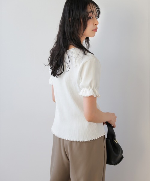 AMELY(エミリー)の「前後2WAYリブニットトップス(ニット/セーター・レディース・ブラック/ピンク/ホワイト/モカ・フリー)」の6枚目の写真
