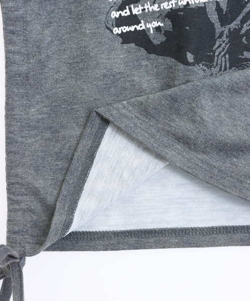 ANAP GｉRL（アナップガール）の「ROCK シャーリング トップス（Tシャツ/カットソー・キッズ・ブラック/レッド・XS/S/M）」の22枚目の写真