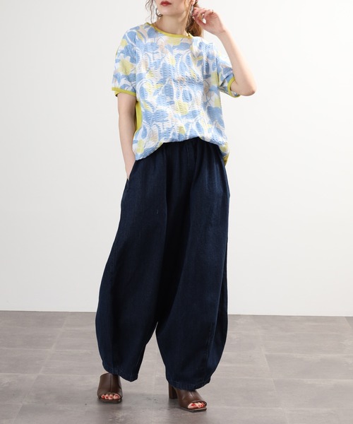 BRODIAEA(ブローディア)の「BRODIAEA 塩縮加工ボタニカル柄カットソー 日本製(Tシャツ/カットソー・レディース・サックスブルー・40)」の14枚目の写真