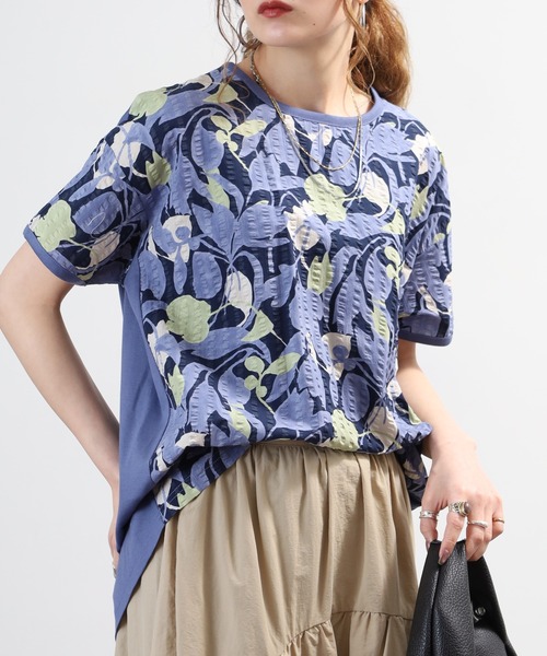 BRODIAEA(ブローディア)の「BRODIAEA 塩縮加工ボタニカル柄カットソー 日本製(Tシャツ/カットソー・レディース・サックスブルー・40)」の12枚目の写真