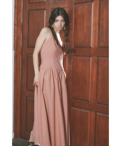 Meline M(メリンエム)の「Serena Back Tie One-piece セレナ バックタイワンピース(ワンピース・レディース・ブラック/コーラルピンク・FREE)」の18枚目の写真