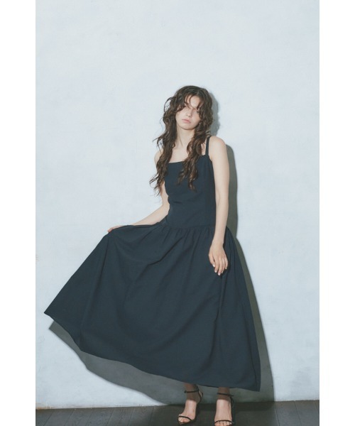 Meline M(メリンエム)の「Serena Back Tie One-piece セレナ バックタイワンピース(ワンピース・レディース・ブラック/コーラルピンク・FREE)」の21枚目の写真