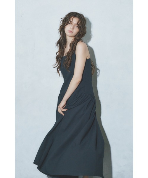 Meline M(メリンエム)の「Serena Back Tie One-piece セレナ バックタイワンピース(ワンピース・レディース・ブラック/コーラルピンク・FREE)」の6枚目の写真