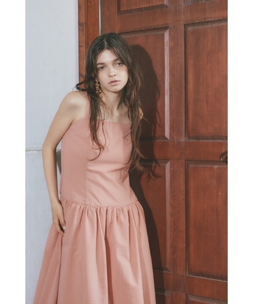 Meline M(メリンエム)の「Serena Back Tie One-piece セレナ バックタイワンピース(ワンピース・レディース・ブラック/コーラルピンク・FREE)」の13枚目の写真