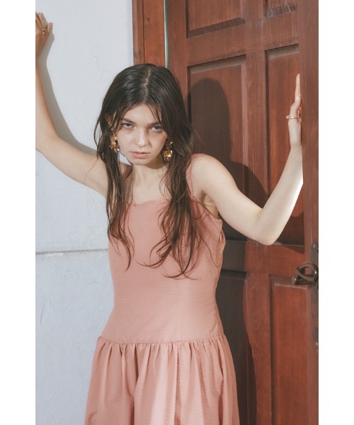 Meline M(メリンエム)の「Serena Back Tie One-piece セレナ バックタイワンピース(ワンピース・レディース・ブラック/コーラルピンク・FREE)」の12枚目の写真