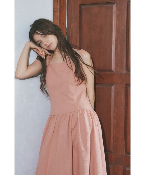 Meline M(メリンエム)の「Serena Back Tie One-piece セレナ バックタイワンピース(ワンピース・レディース・ブラック/コーラルピンク・FREE)」の11枚目の写真