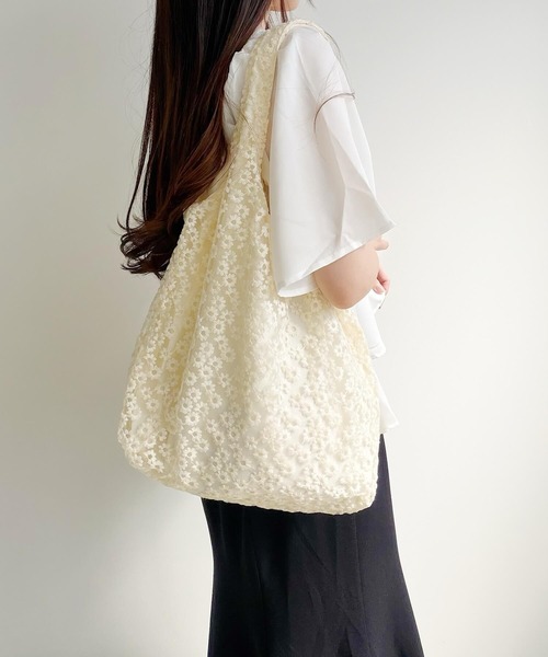 Nana(ナナ)の「フラワー刺繍シアートートバッグ(ショルダーバッグ・レディース・ベージュ系2/ベージュ系1・FREE)」の6枚目の写真