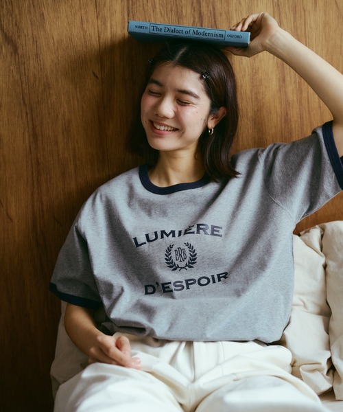 BROKEN BASE(ブロークンベース)の「College Logo Ringer Tee / カレッジロゴリンガーTee(Tシャツ/カットソー・メンズ・ホワイト/ネイビー/グレー・SMALL/MEDIUM/LARGE)」の20枚目の写真