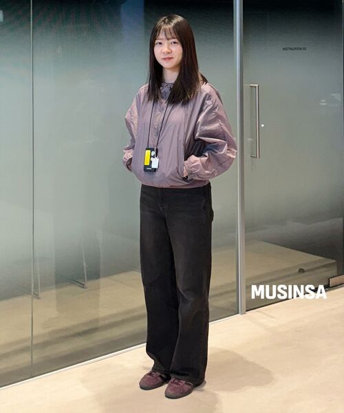 MUSINSA STANDARD WOMAN（ムシンサスタンダードウーマン）の「ウィメンズシアーフード付きウィンドブレーカージャケット [パープルグレー]（ナイロンジャケット・レディース・その他・SMALL/MEDIUM/LARGE）」の5枚目の写真