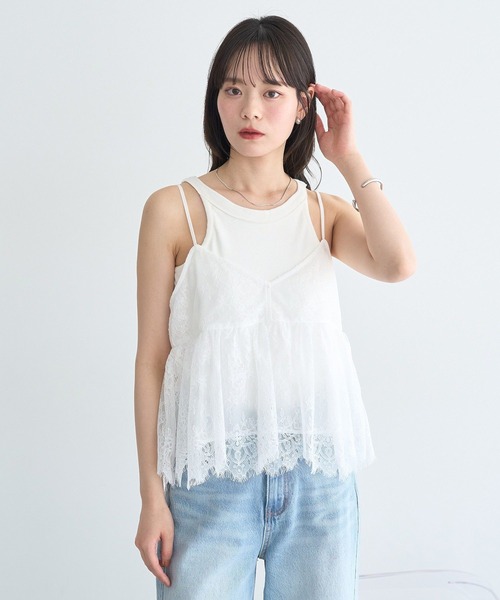 earth music&ecology（アースミュージックアンドエコロジー）の「フリンジレースバックリボンキャミ（キャミソール・レディース・オフホワイト/ブラック・FREE）」の4枚目の写真