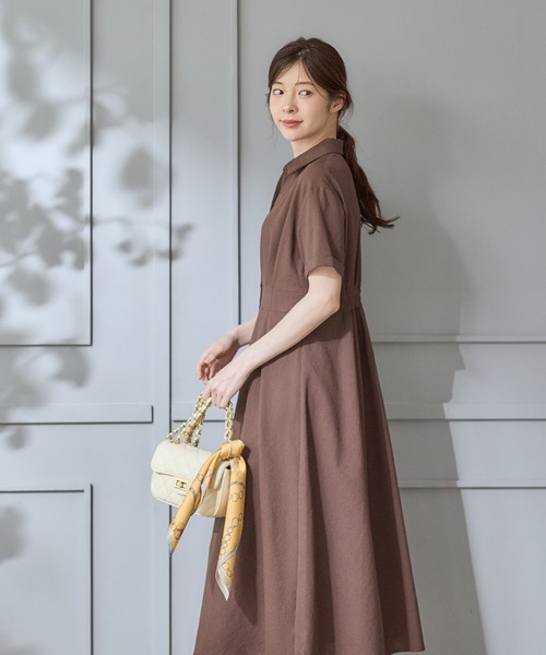 12Twelve Agenda(トゥエルブ アジェンダ)の「開襟ウエストタックシャツワンピース(ワンピース・レディース・ベージュ/チャコールグレー/ブラウン/ブルー・M)」の10枚目の写真